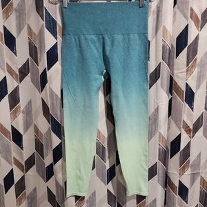 Women's Tek Gear Ombre Seamless 7/8 Leggings Sz M NWT